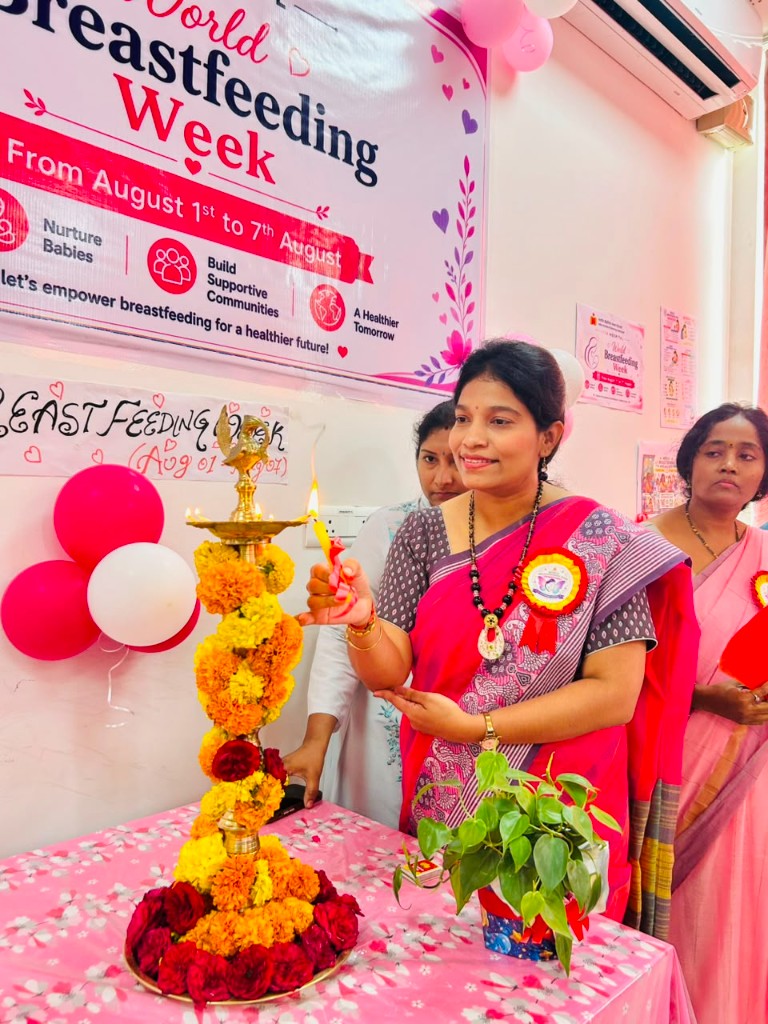 Lamp lighting at the World Breastfeeding Week closing ceremony